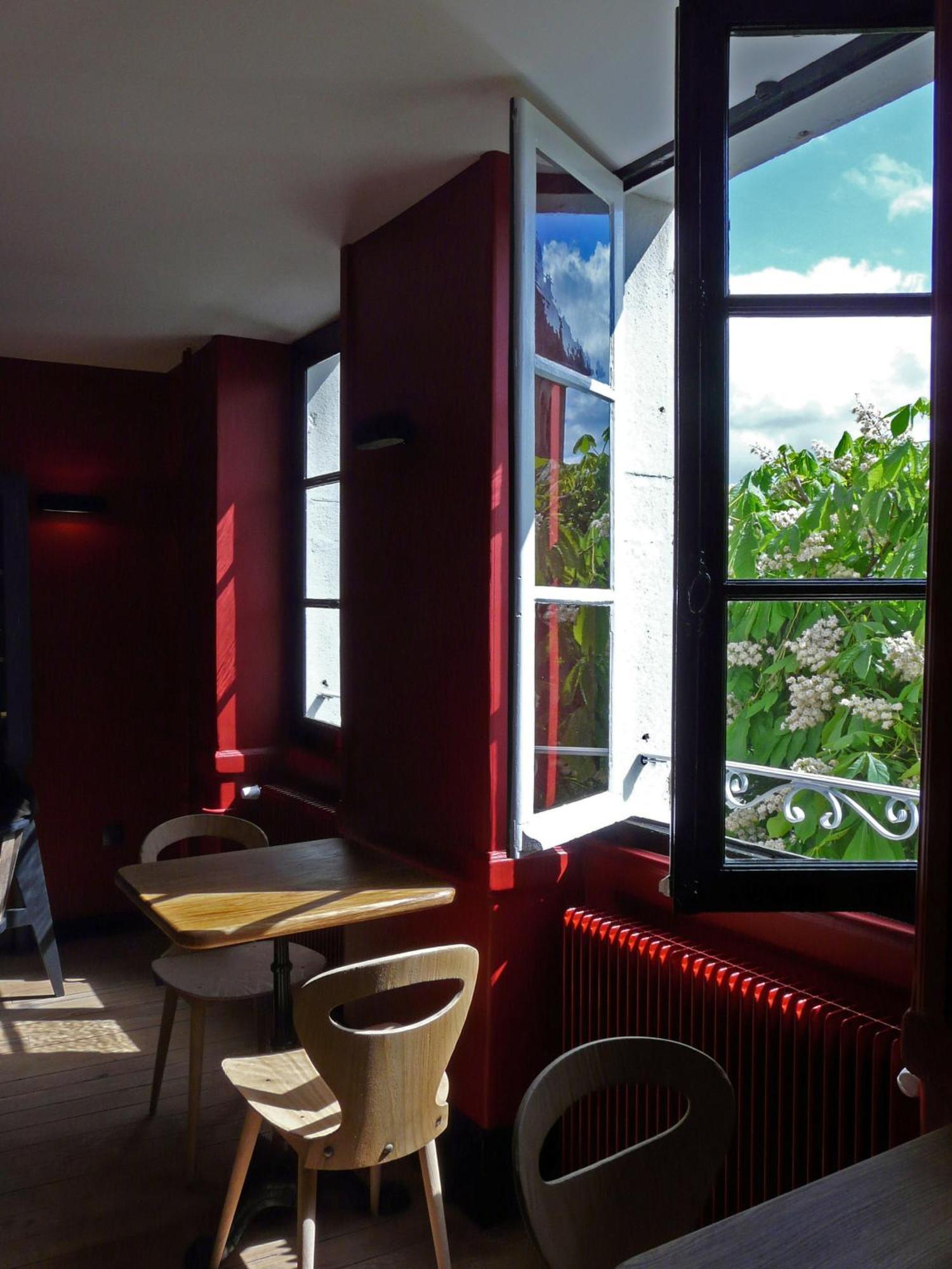 Hotel Courtille De Solutre Zewnętrze zdjęcie