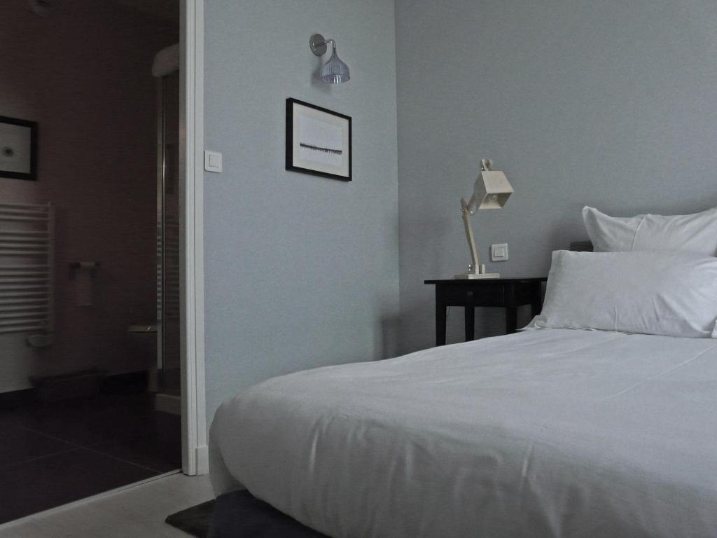 Hotel Courtille De Solutre Pokój zdjęcie